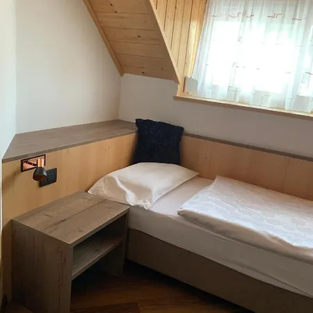 Hotel Garni Stella 3*